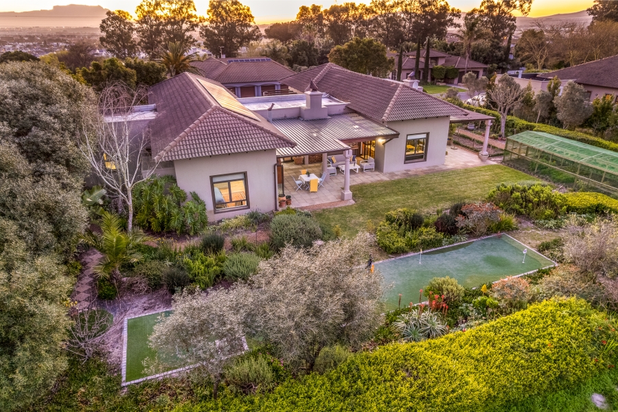 4 Bedroom Property for Sale in Klein Zevenwacht Western Cape